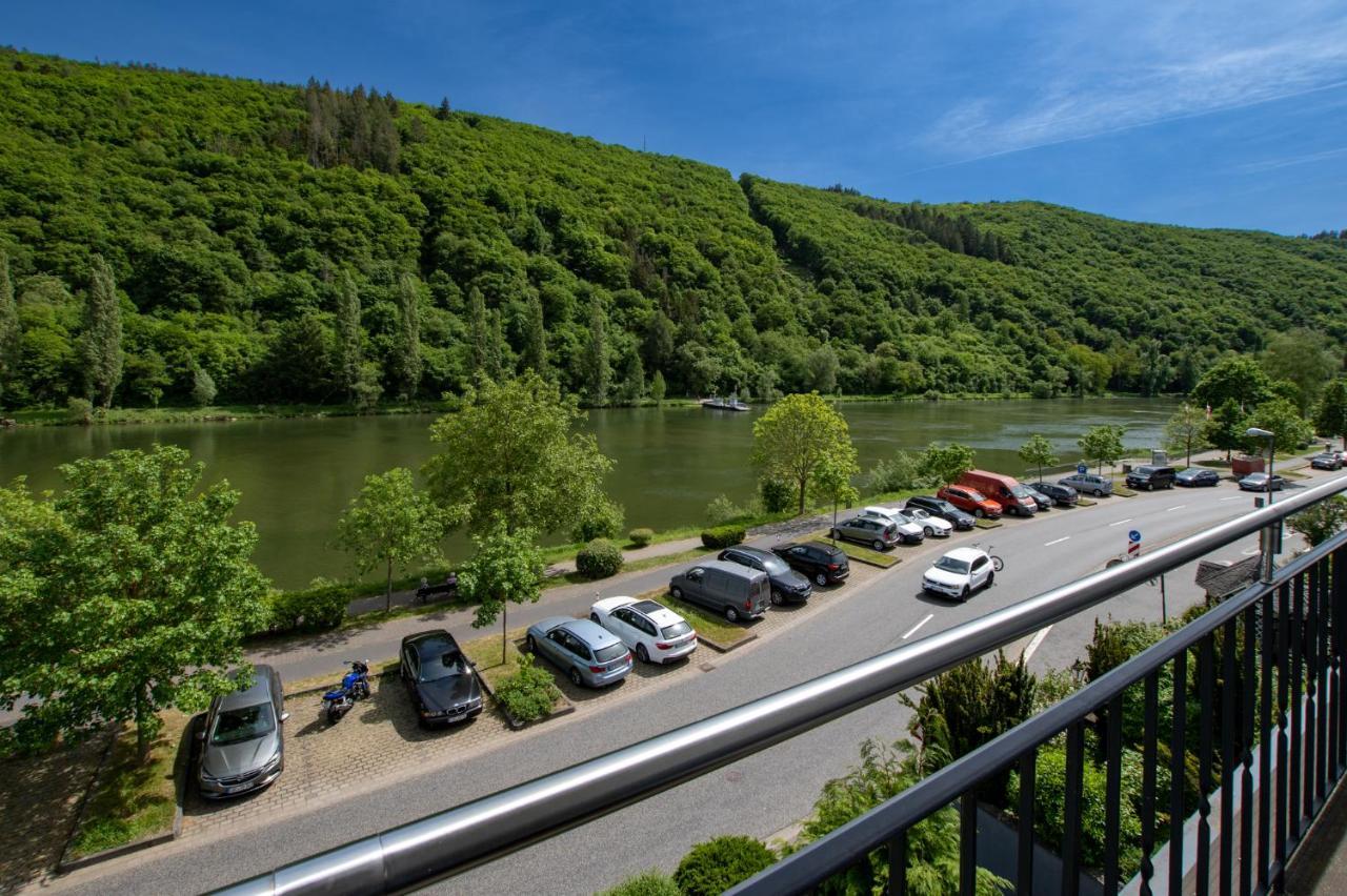 Haus Mosel Apartamento Klotten Exterior foto