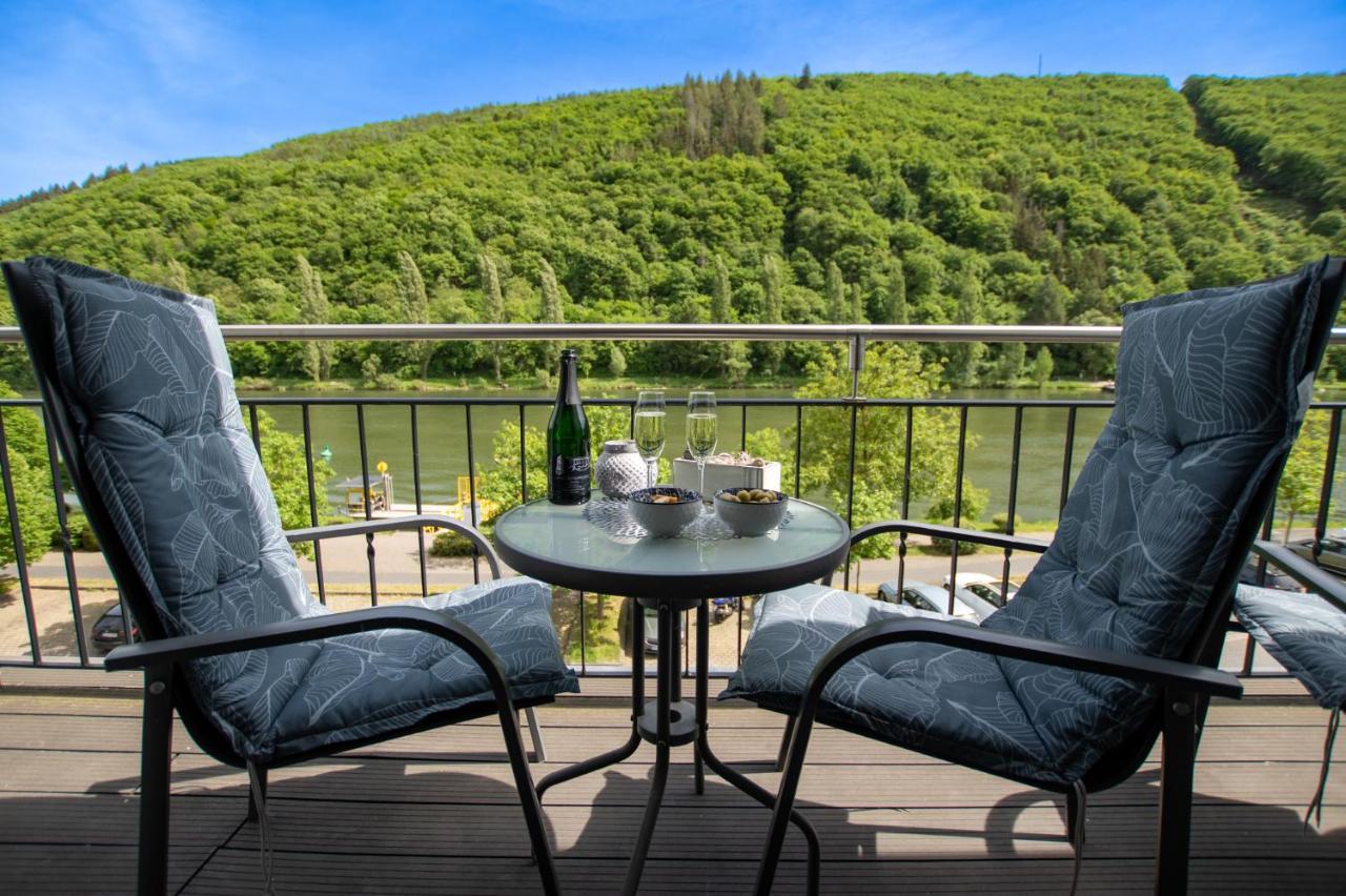 Haus Mosel Apartamento Klotten Exterior foto