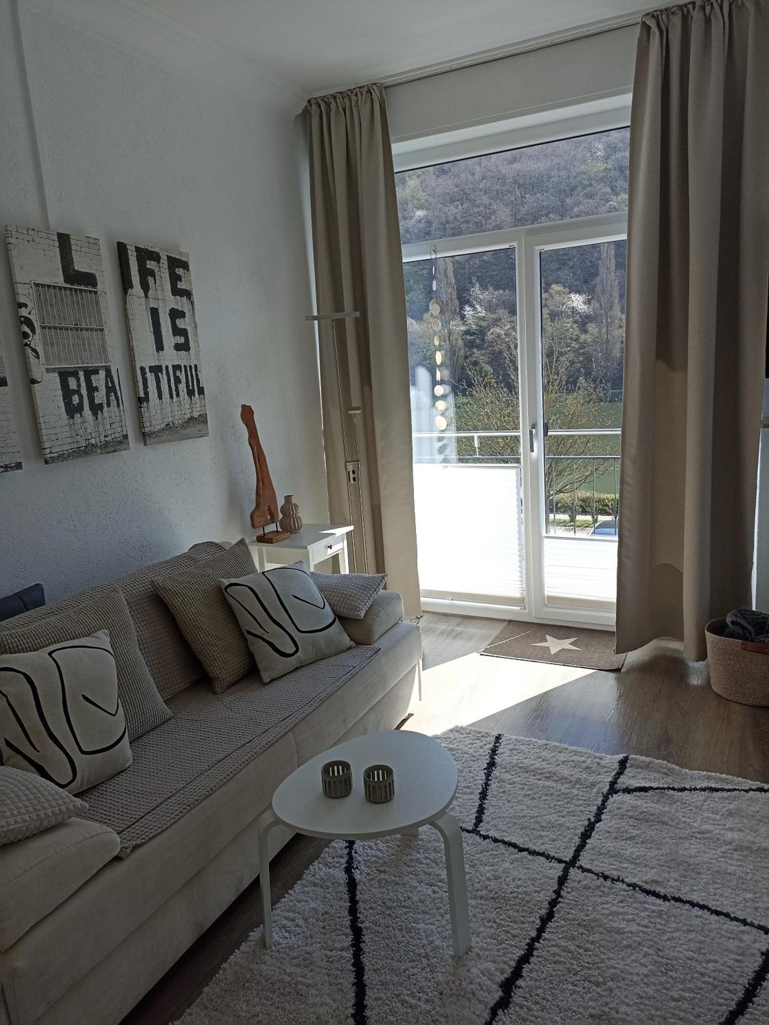 Haus Mosel Apartamento Klotten Exterior foto