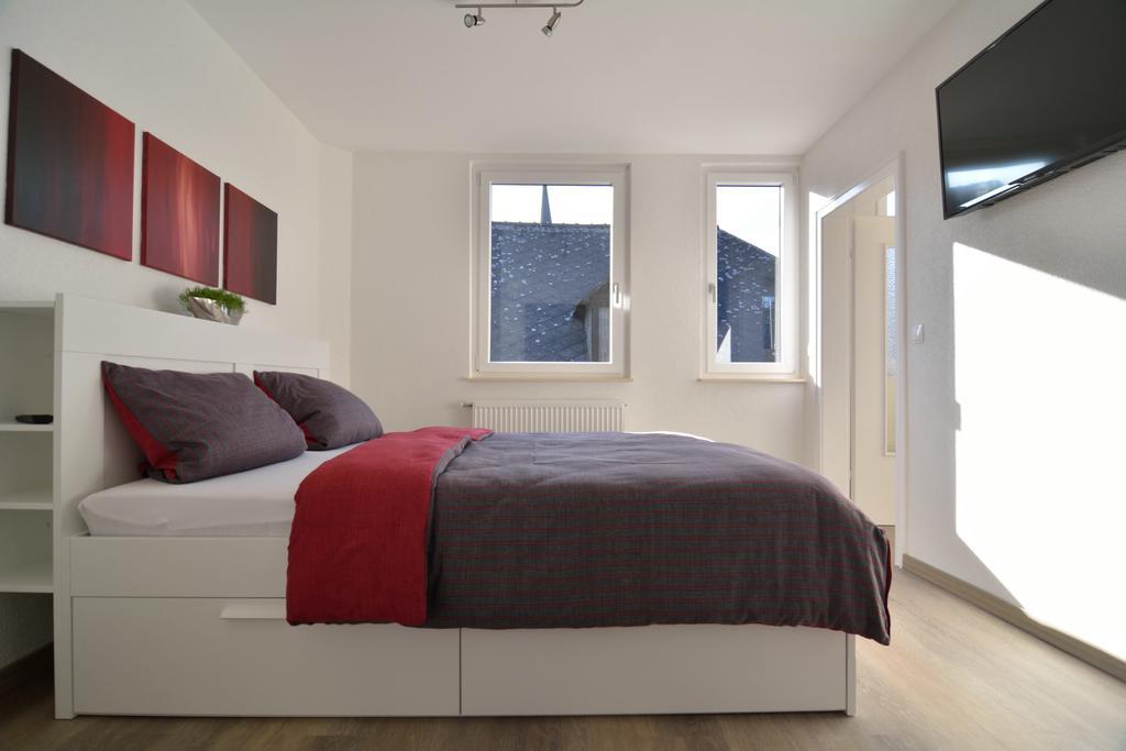 Haus Mosel Apartamento Klotten Quarto foto
