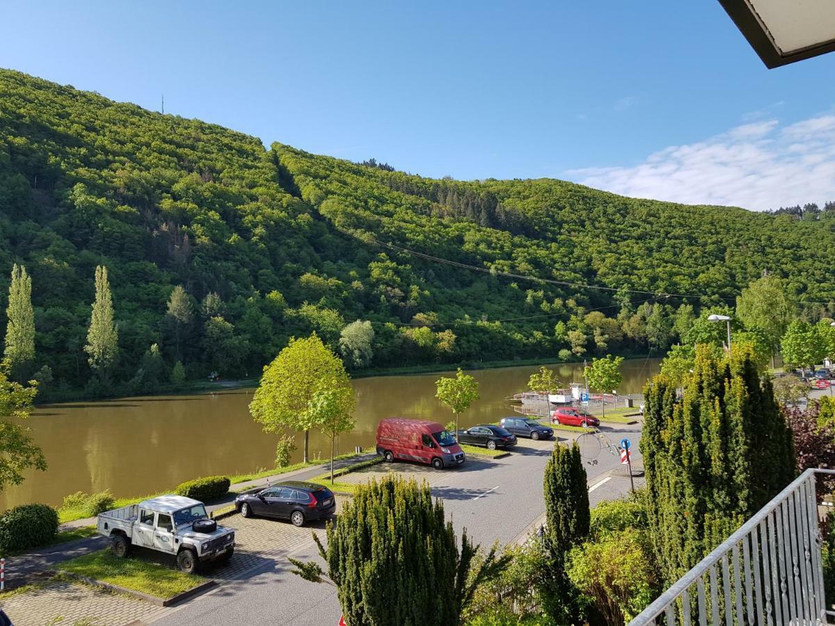 Haus Mosel Apartamento Klotten Exterior foto